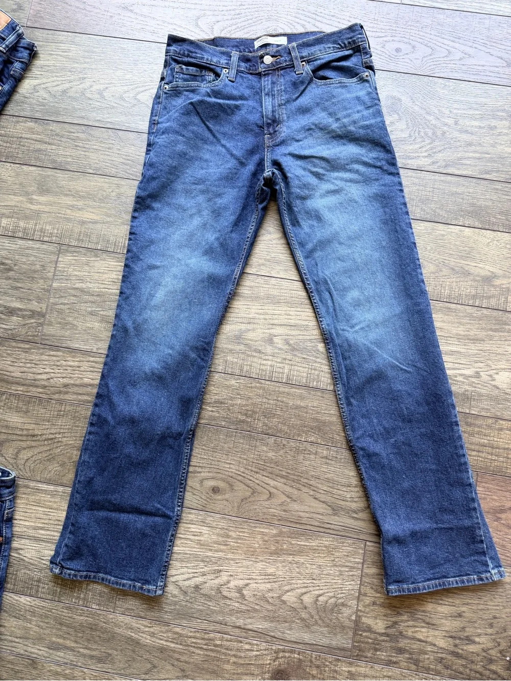Men's Loose Fit Straight Leg Blue Jeans size 30x32